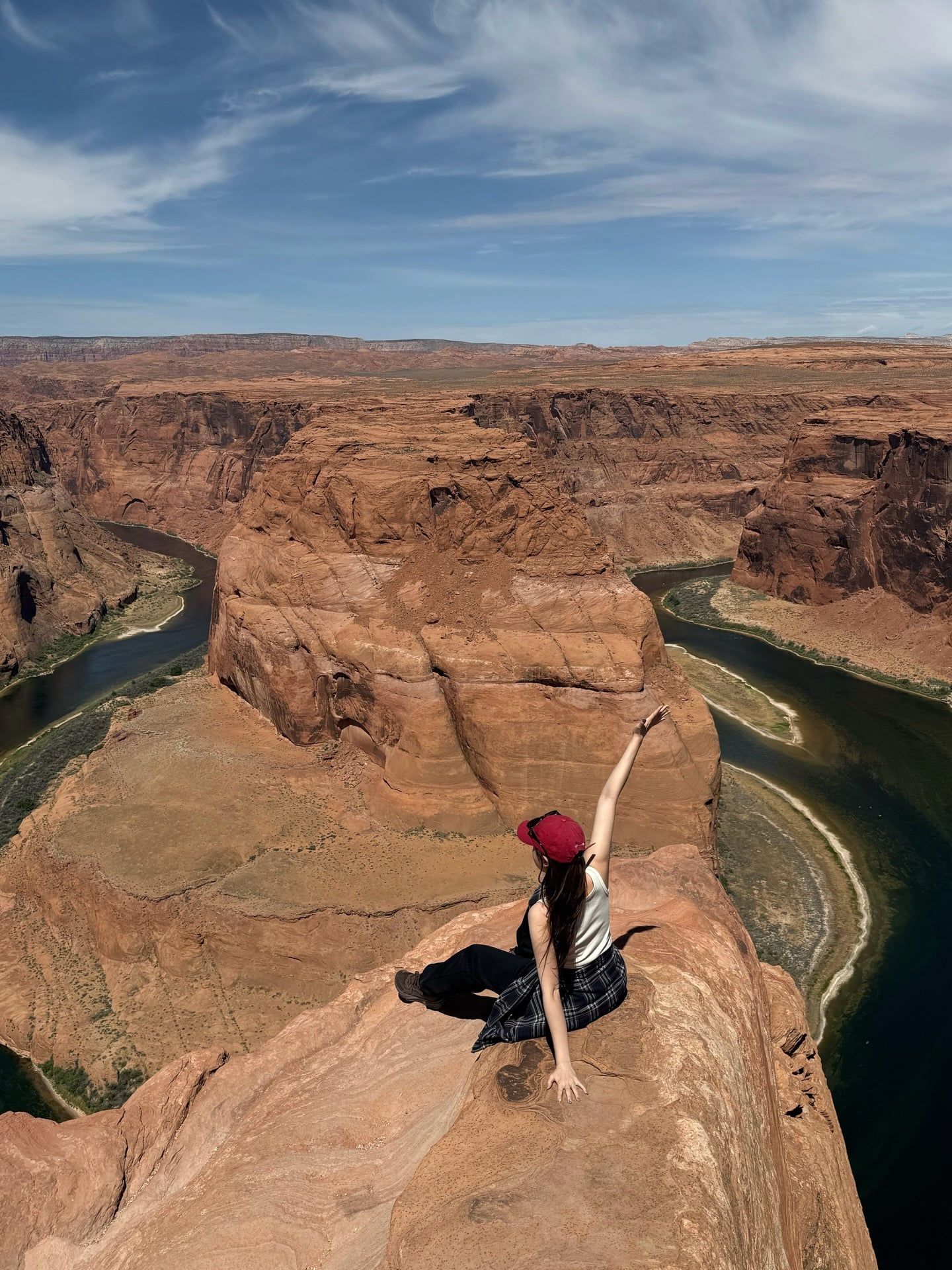 Foto de visitante en tour por Horseshoe Bend